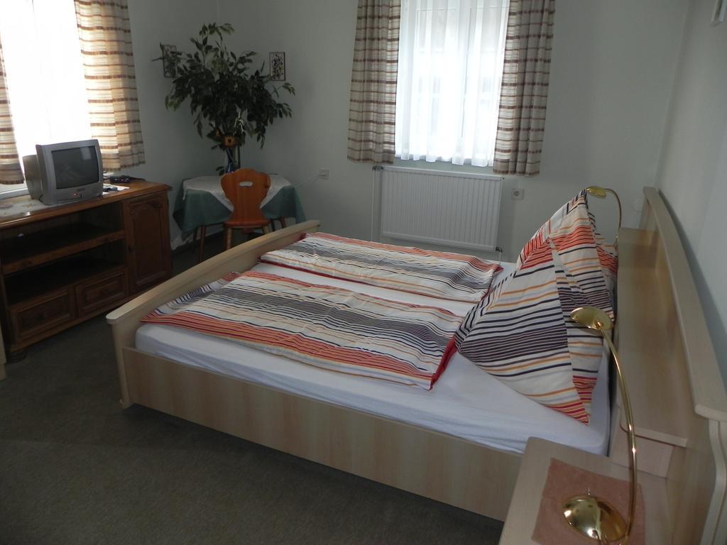 Gasthof Dorfwirt Ardning Room photo